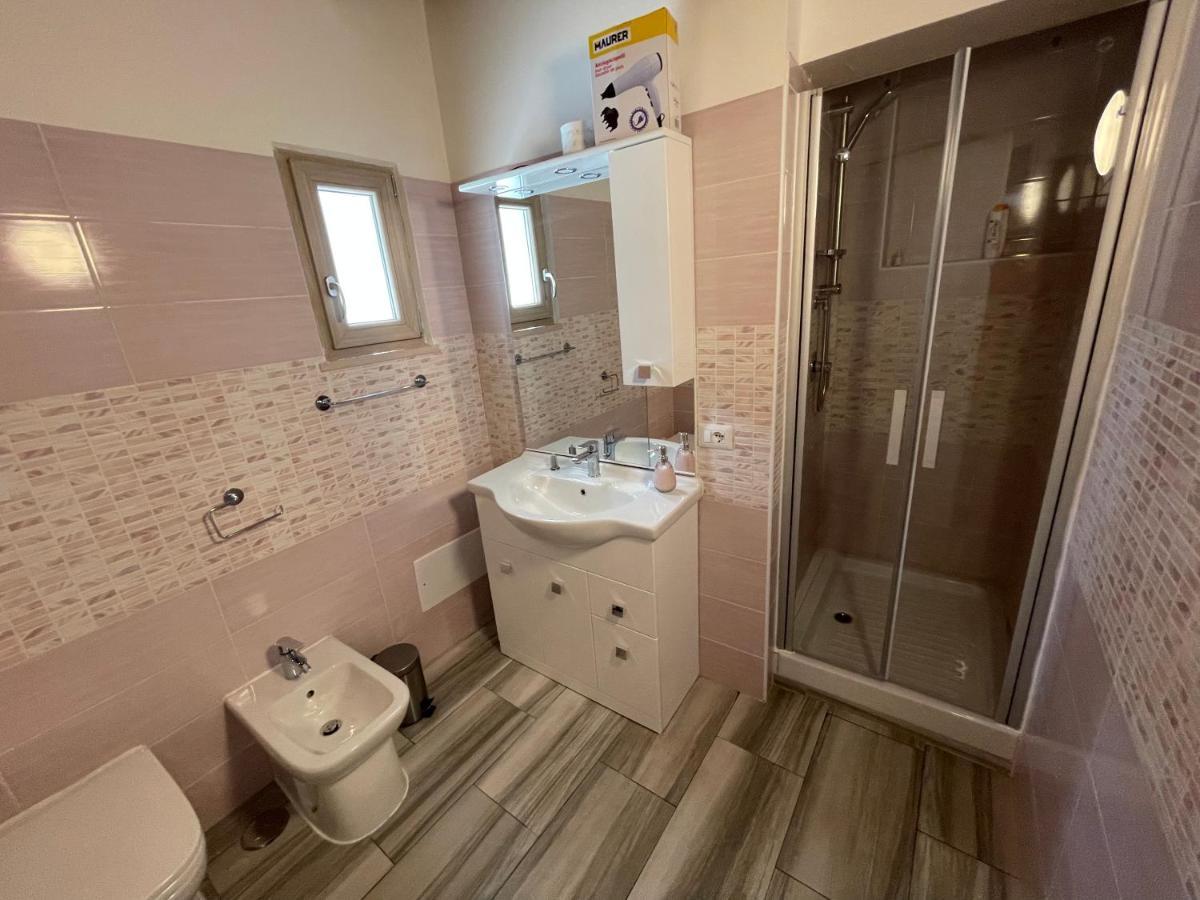 Villa L'Usignolo 圣毛罗拉布若卡 外观 照片
